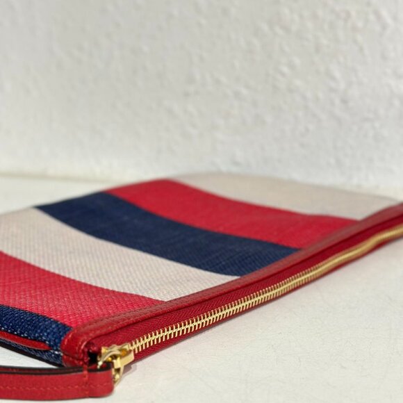 Gucci Tri-Color Gucci Print Clutch - Picture 8 of 9